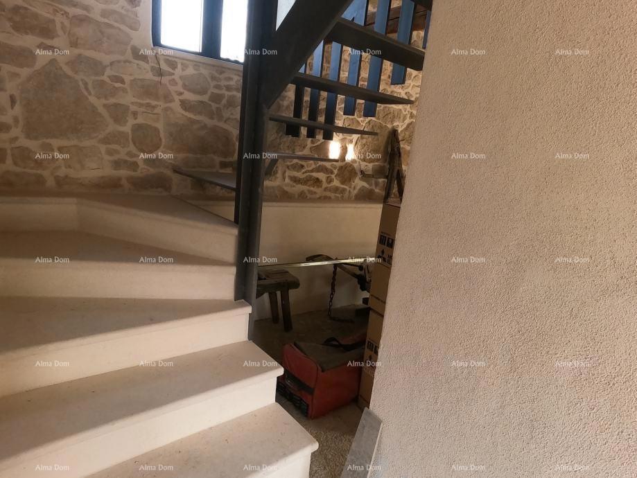 Casa in Pietra in Vendita