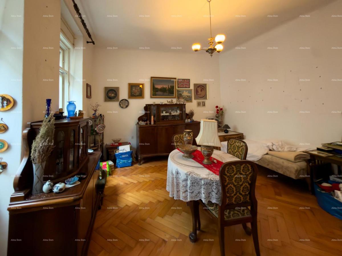 Grande appartamento nel centro di Pola!