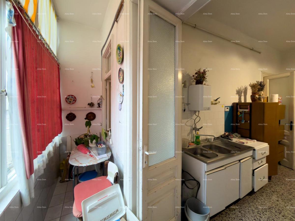 Grande appartamento nel centro di Pola!