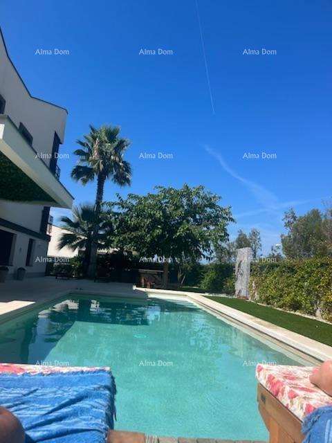 Vendita - Splendida, moderna villa con piscina - casa intelligente, Fažana! Vista mare!