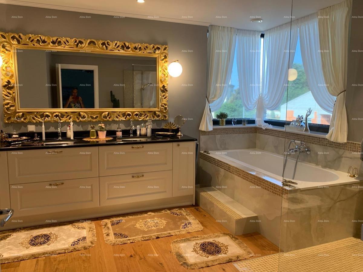 Vendita - Splendida, moderna villa con piscina - casa intelligente, Fažana! Vista mare!