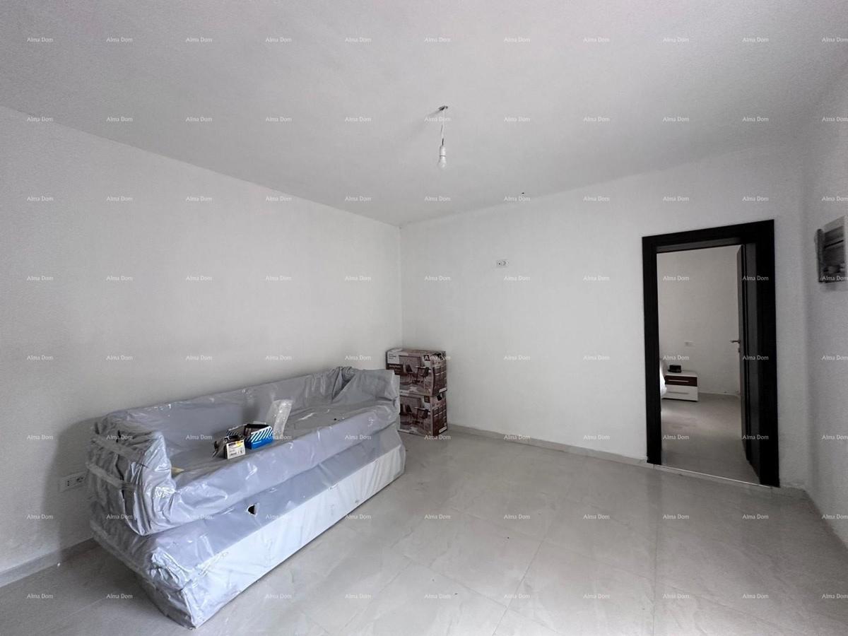 In vendita fantastica casa con tre appartamenti a Medulin!