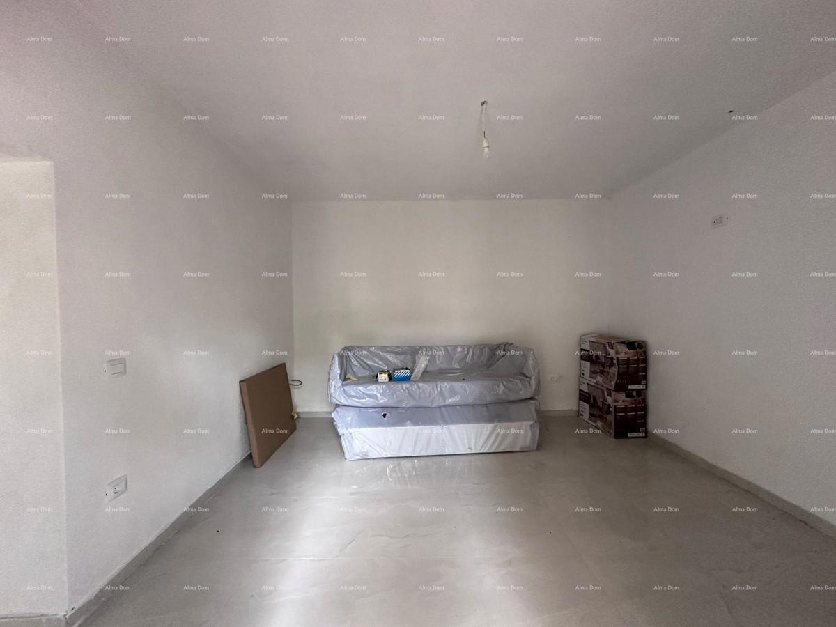 In vendita fantastica casa con tre appartamenti a Medulin!