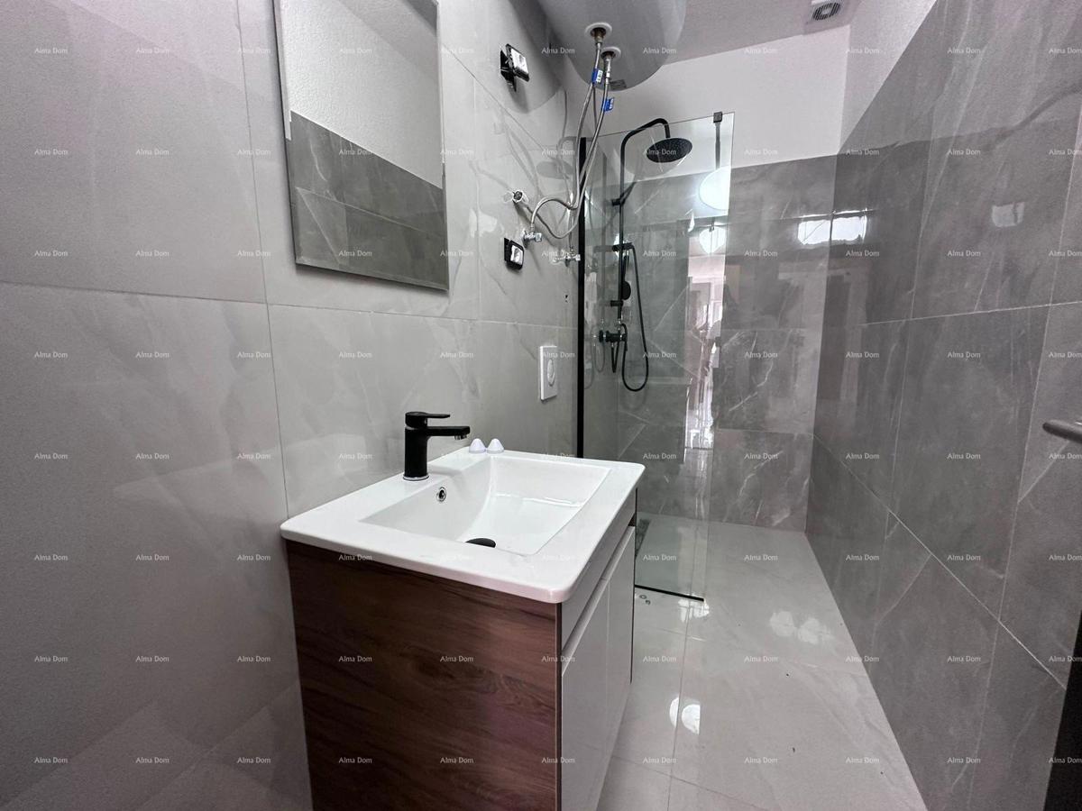 In vendita fantastica casa con tre appartamenti a Medulin!