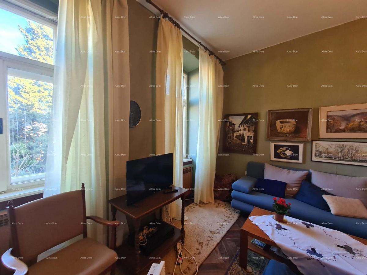 Stan al piano terra con giardino e garage – centro di Pola