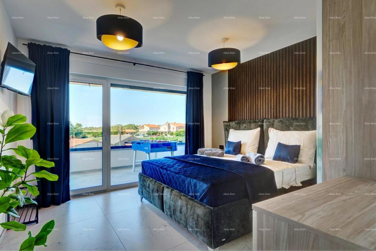 Villa moderna con piscina e sauna, Marčana!