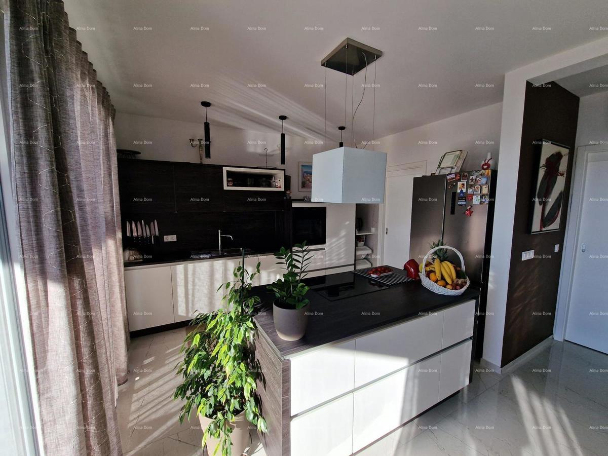 In vendita lussuosa villa a Medulin – 100 m dal mare