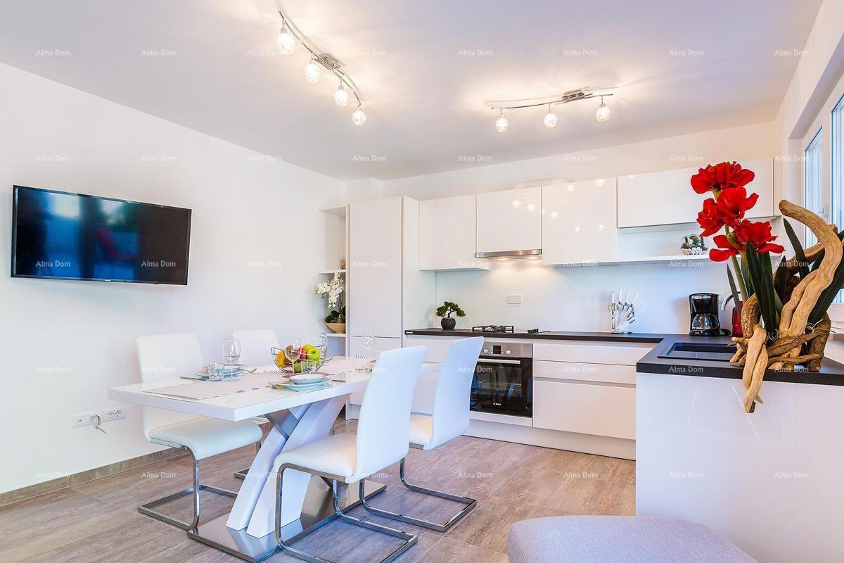 Medulin – casa con 2 appartamenti, 100 m dalla spiaggia