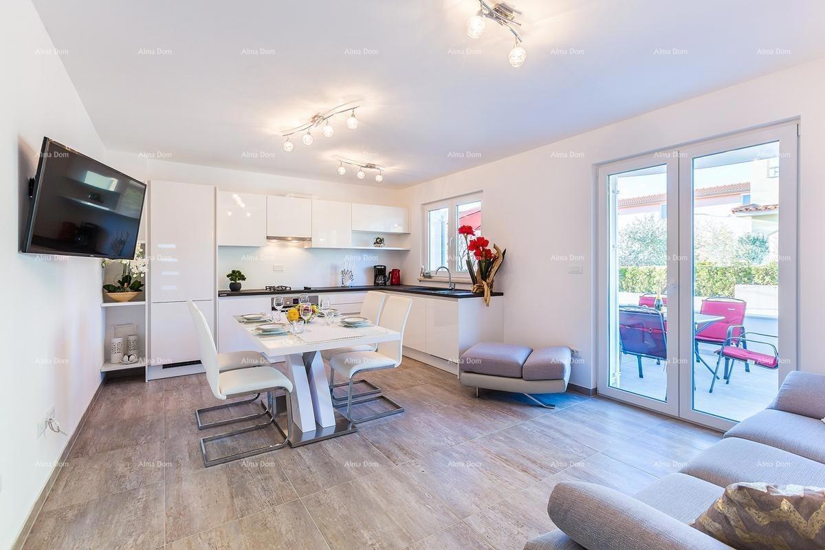 Medulin – casa con 2 appartamenti, 100 m dalla spiaggia