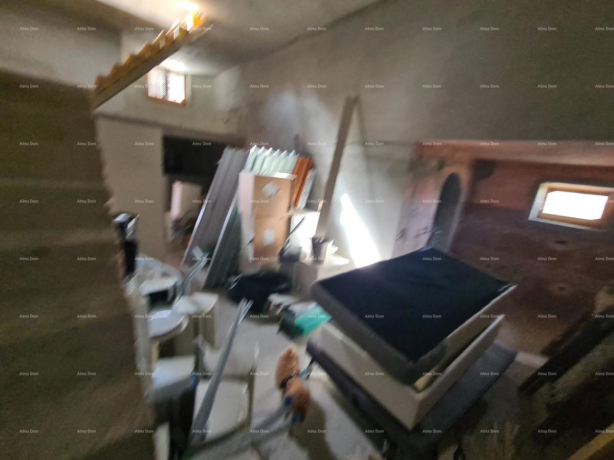 In vendita casa con due appartamenti – Fažana