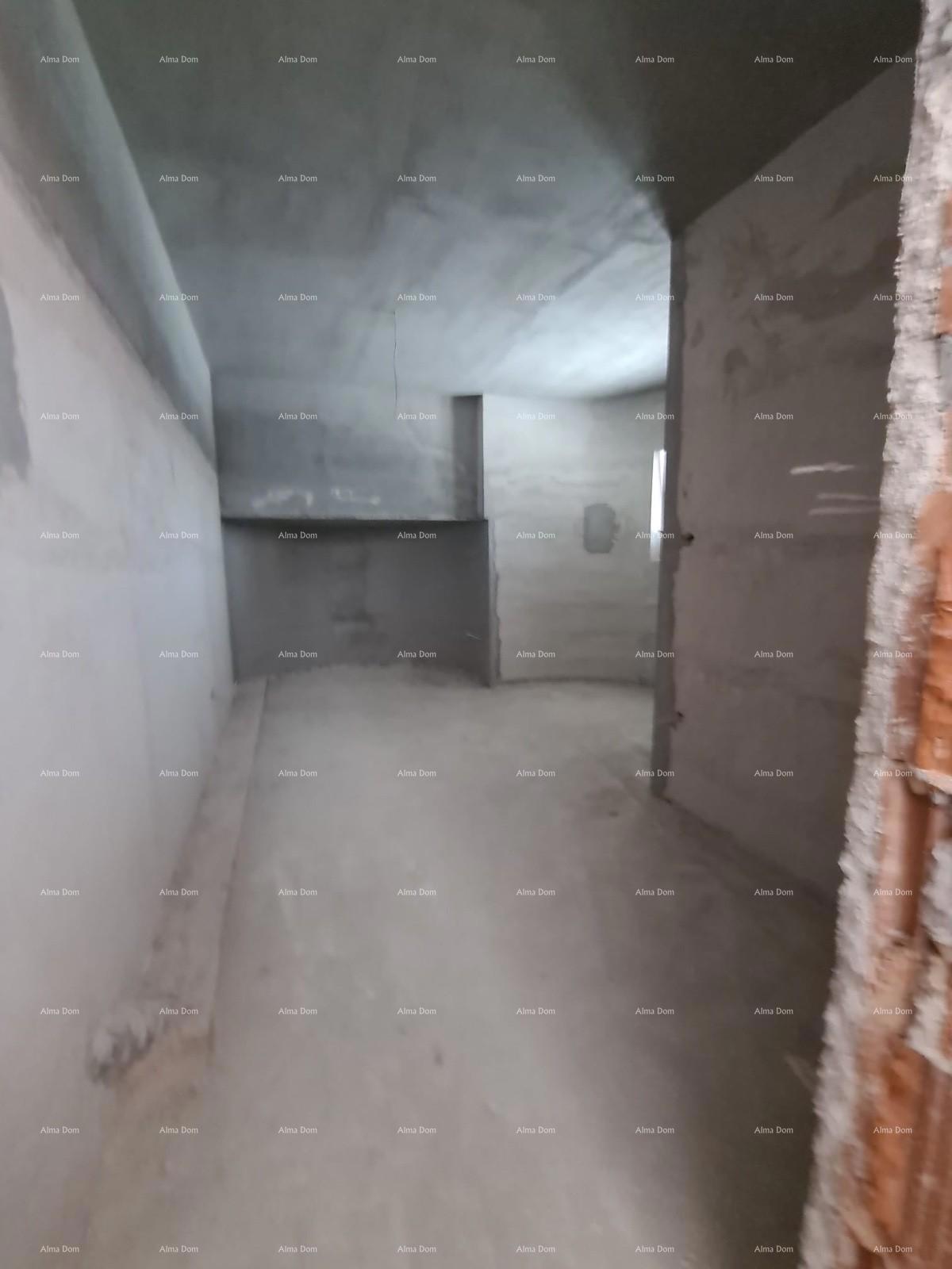 In vendita casa con due appartamenti – Fažana