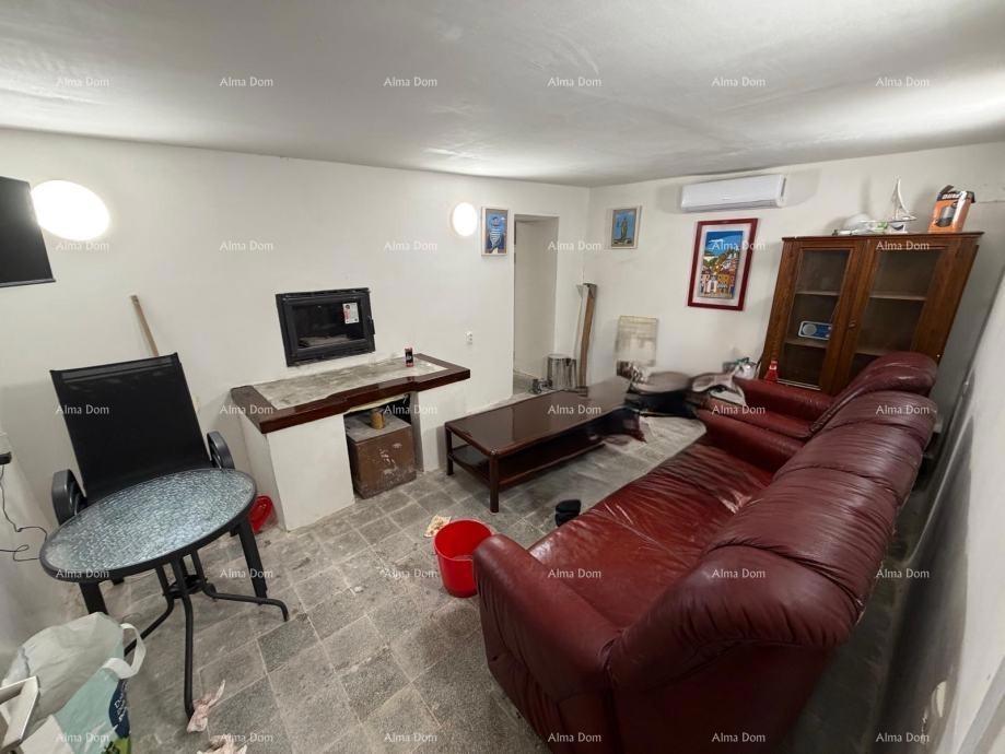 Vendita di una casa in pietra, Kršan