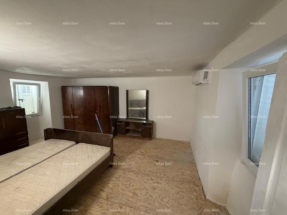 Vendita di una casa in pietra, Kršan