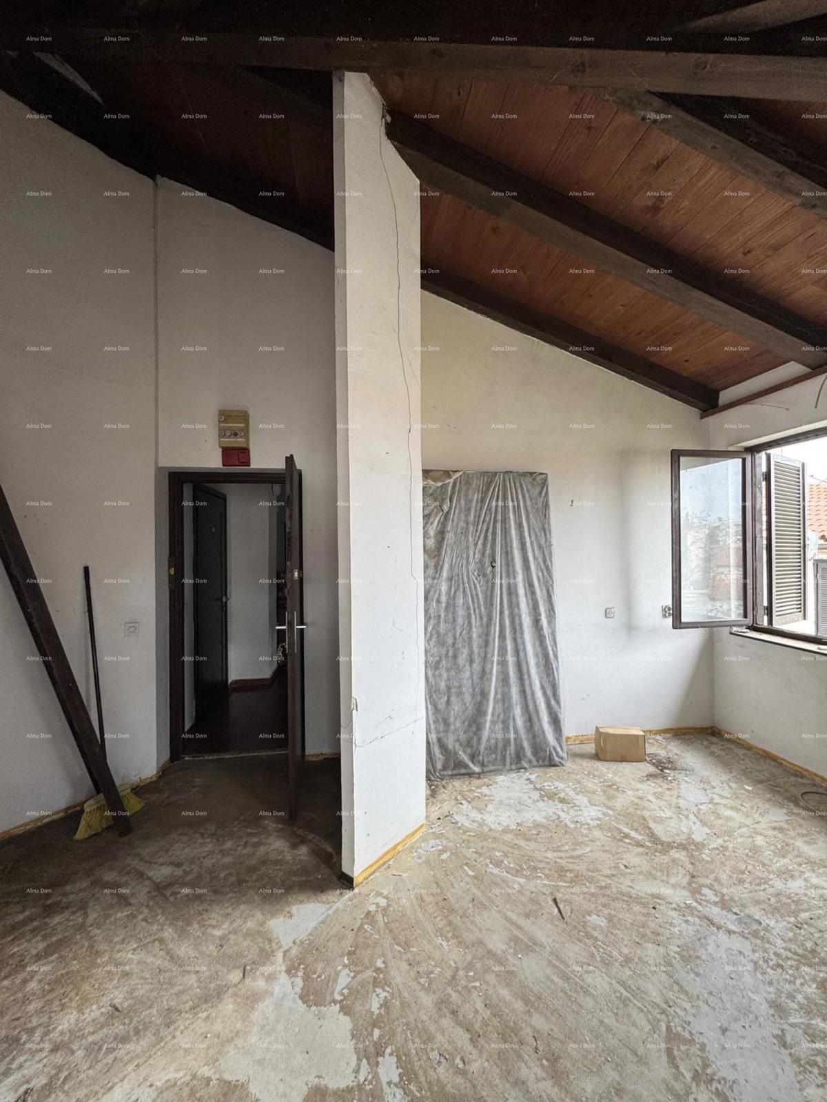 Červar Porat – Appartamento bilocale con galleria, 100 m dal mare