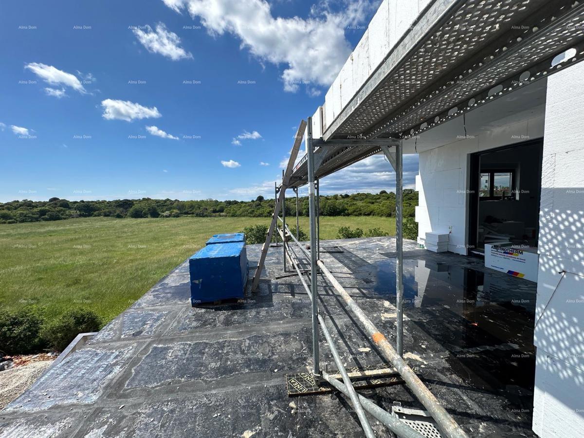 Vendita di un appartamento/penthouse in nuova costruzione con grande terrazza, Štinjan!