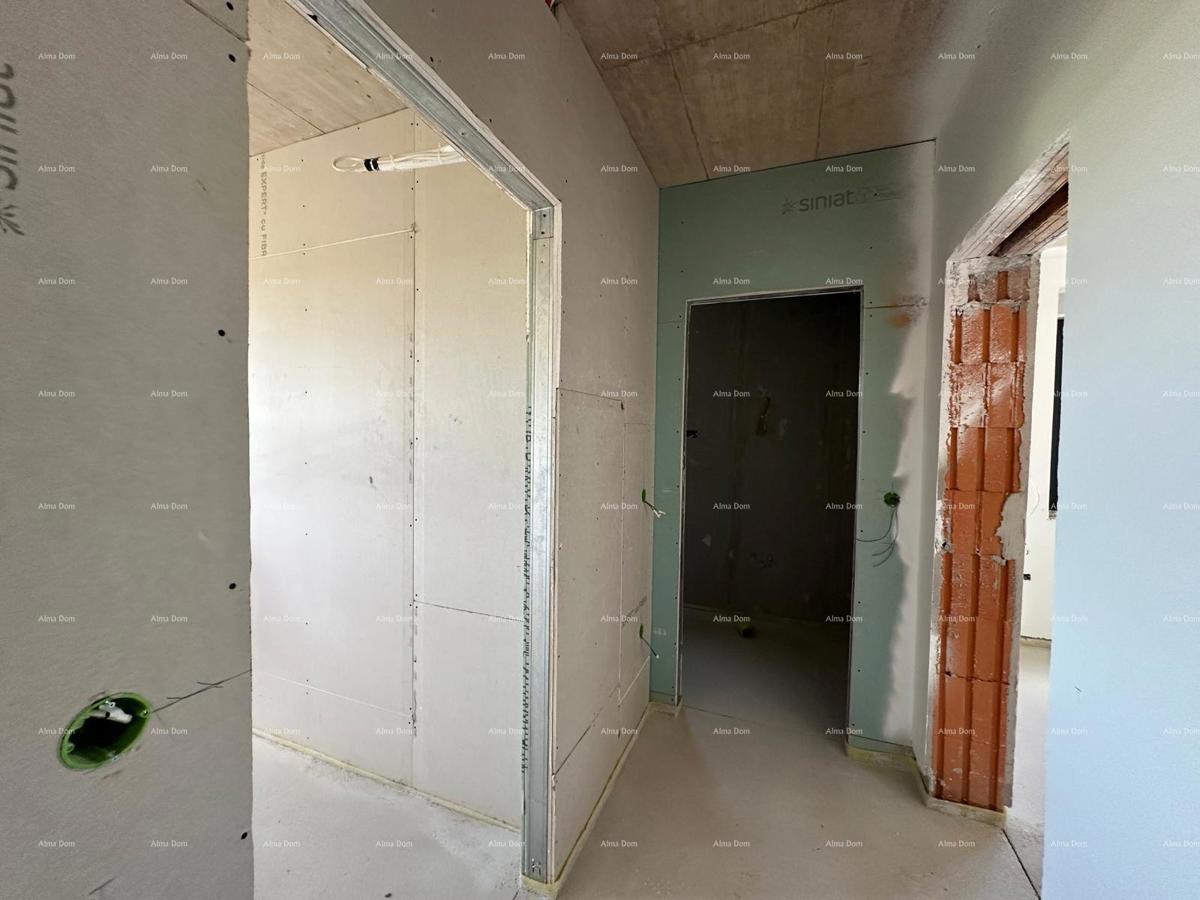 Vendita di un appartamento/penthouse in nuova costruzione con grande terrazza, Štinjan!