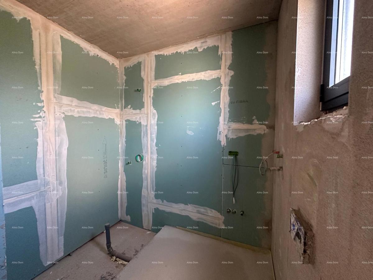 Vendita di un appartamento/penthouse in nuova costruzione con grande terrazza, Štinjan!