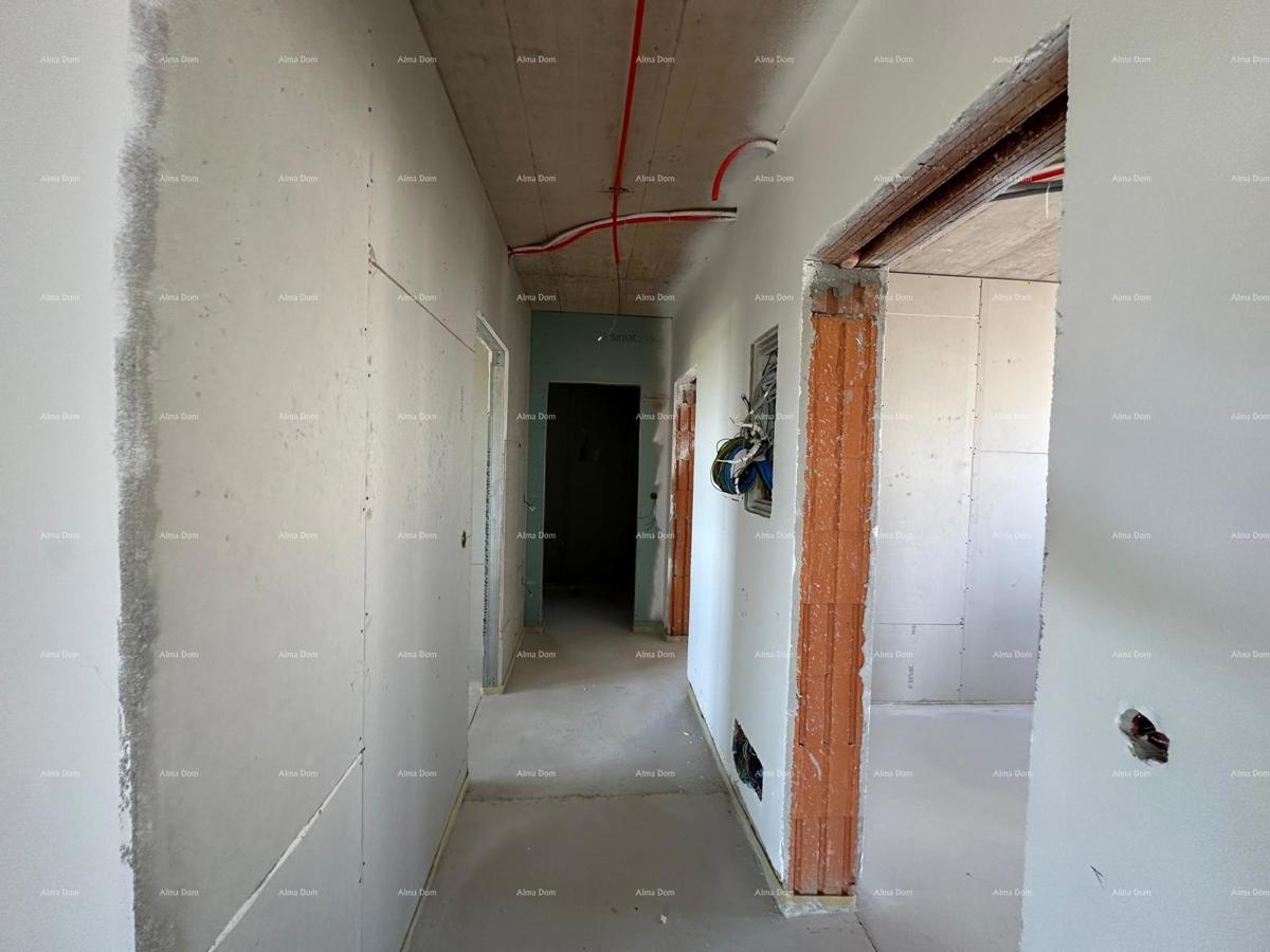 Vendita di un appartamento/penthouse in nuova costruzione con grande terrazza, Štinjan!