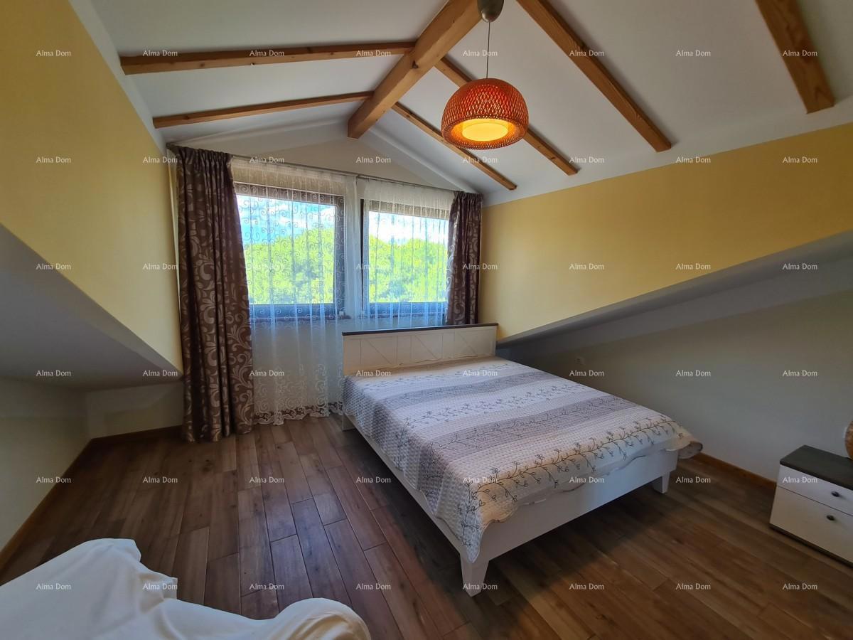 Appartamento su tre piani con terrazza sul tetto! A 100 metri dal mare.