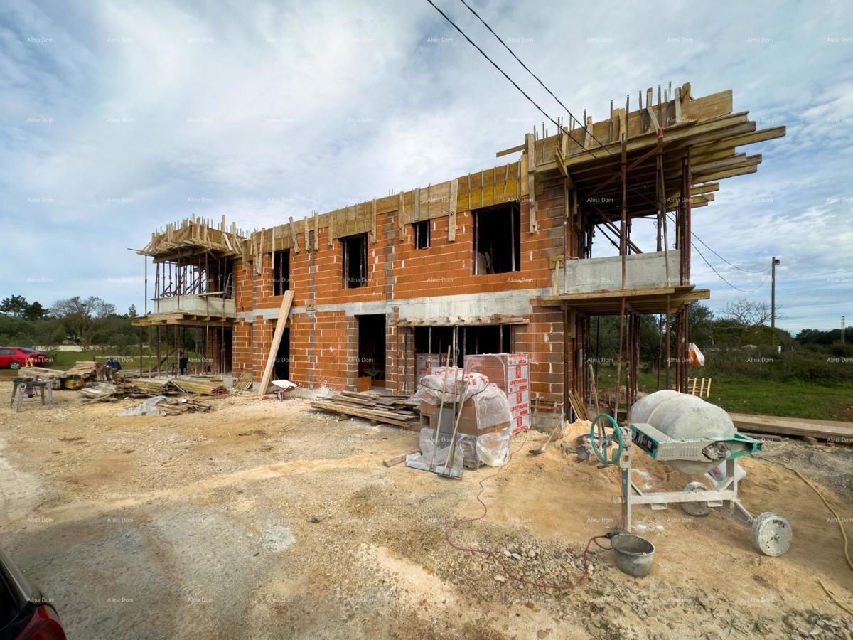 Vendiamo appartamento con garage e giardino in costruzione! Vicinanza al centro di Pola.