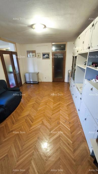 Pula, appartamento di 88 m2