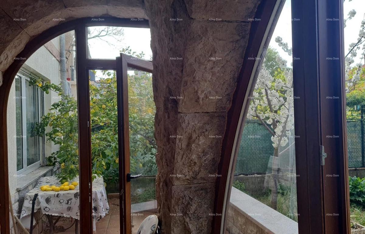 Stan al piano terra con giardino, Pula (67,52 m²)