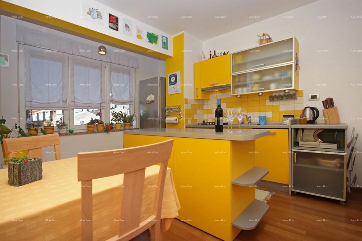 Vendita di un appartamento a Pola – ottima posizione, completamente ristrutturato