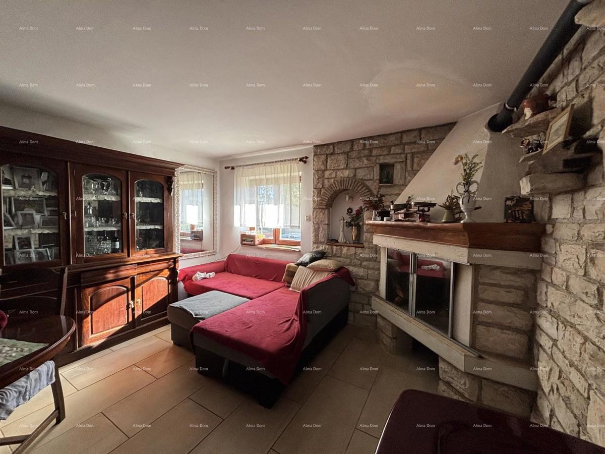 NOVIGRAD - Due appartamenti in vendita in una casa unifamiliare