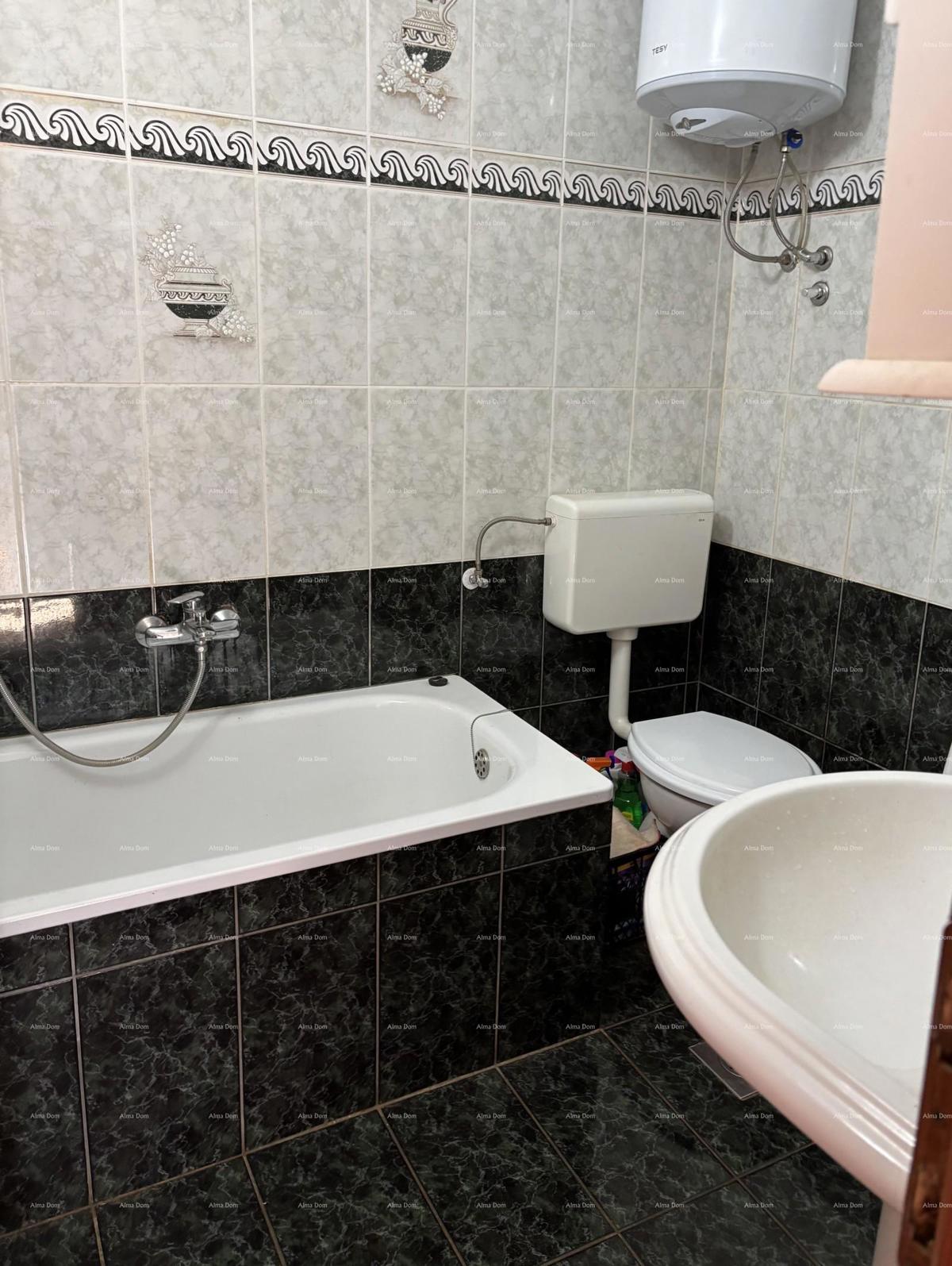 NOVIGRAD - Due appartamenti in vendita in una casa unifamiliare