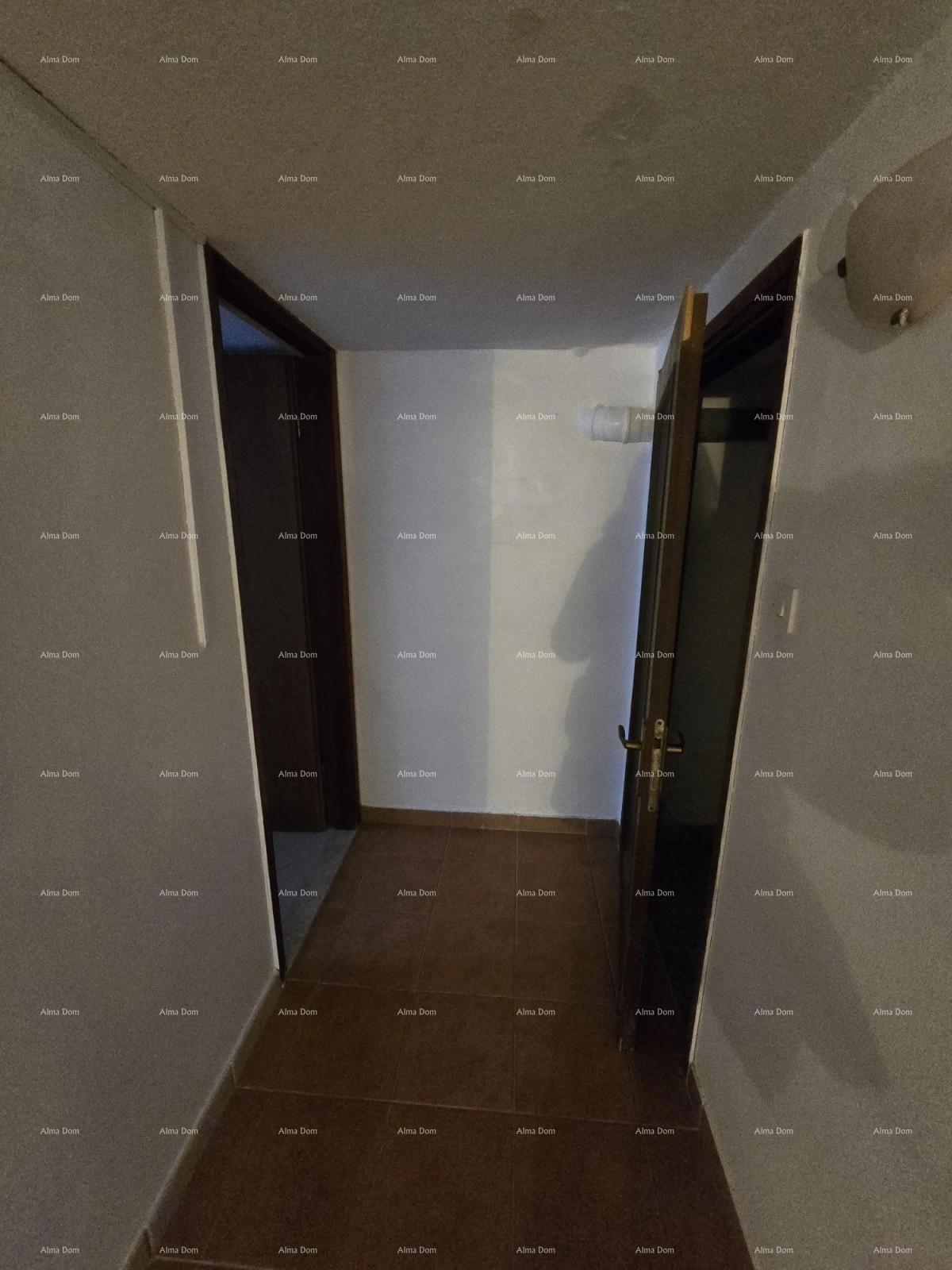 NOVIGRAD - Due appartamenti in vendita in una casa unifamiliare