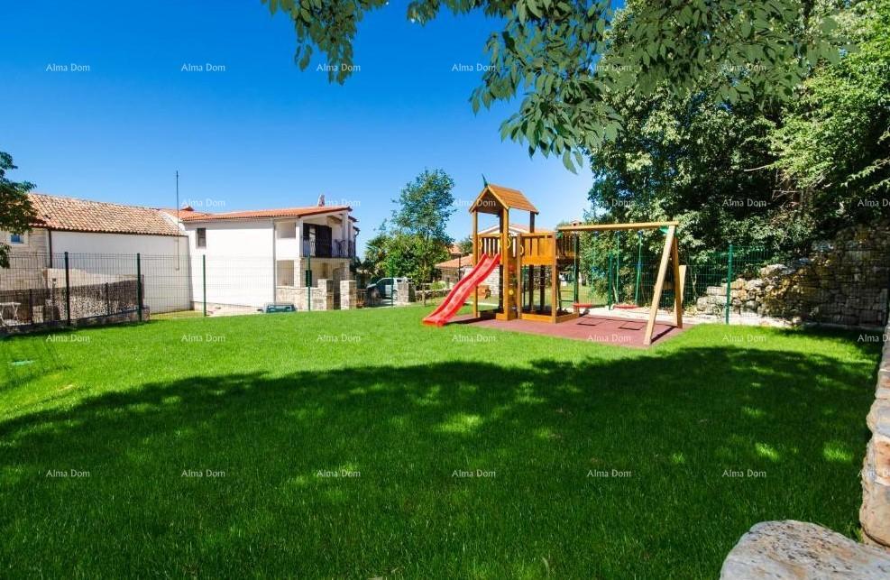 ROVINJ (dintorni) - Casa in pietra autentica con piscina in vendita