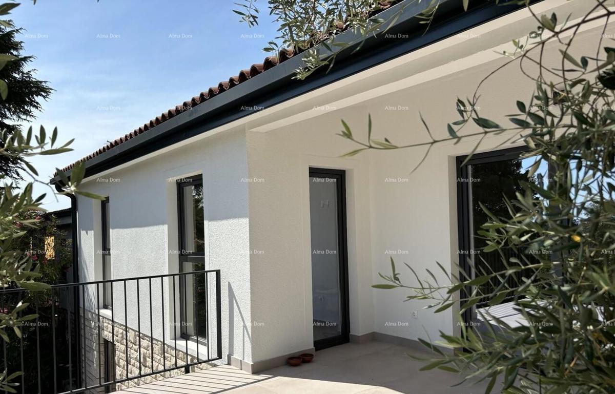 UMAG – Casa con piscina e tre appartamenti separati