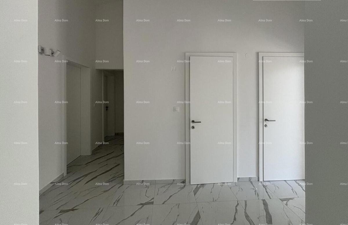 UMAG – Casa con piscina e tre appartamenti separati