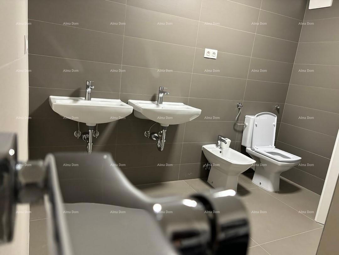 UMAG – Casa con piscina e tre appartamenti separati