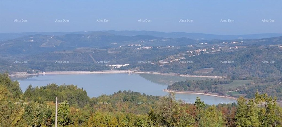 Attraente terreno edificabile - vista sul lago Butoniga