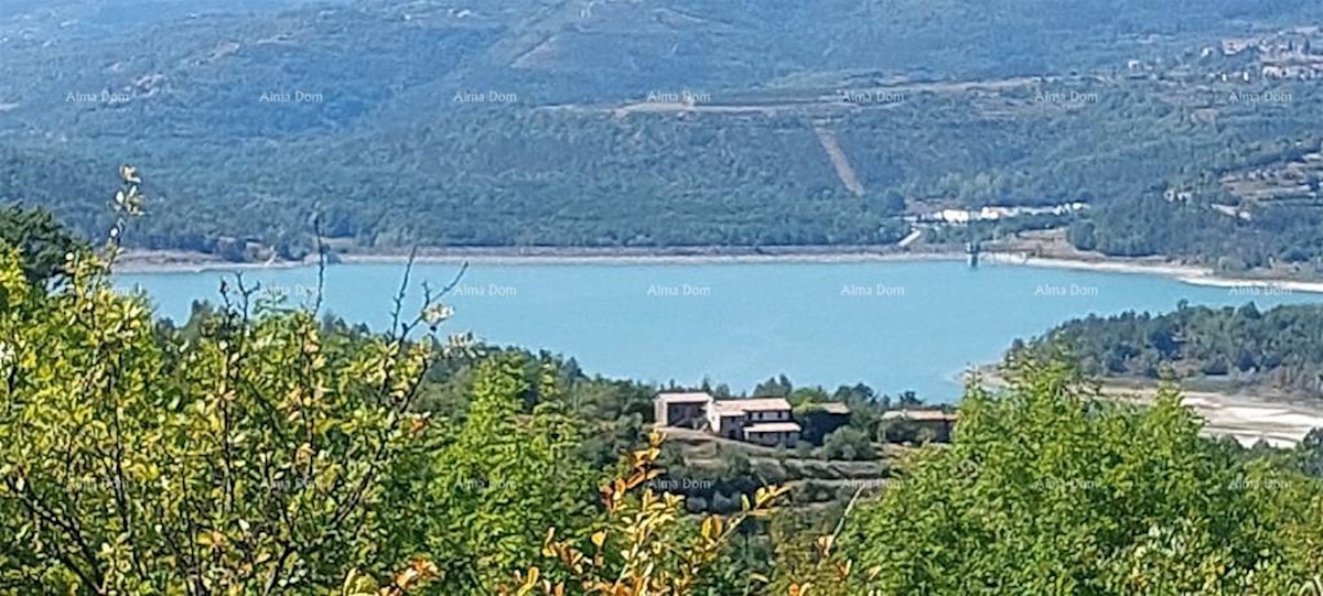 Attraente terreno edificabile - vista sul lago Butoniga