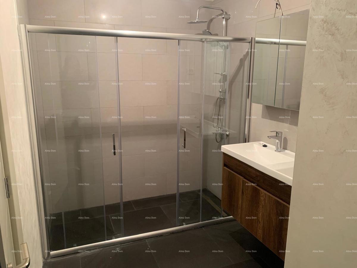 Appartamento con due camere da letto e due bagni