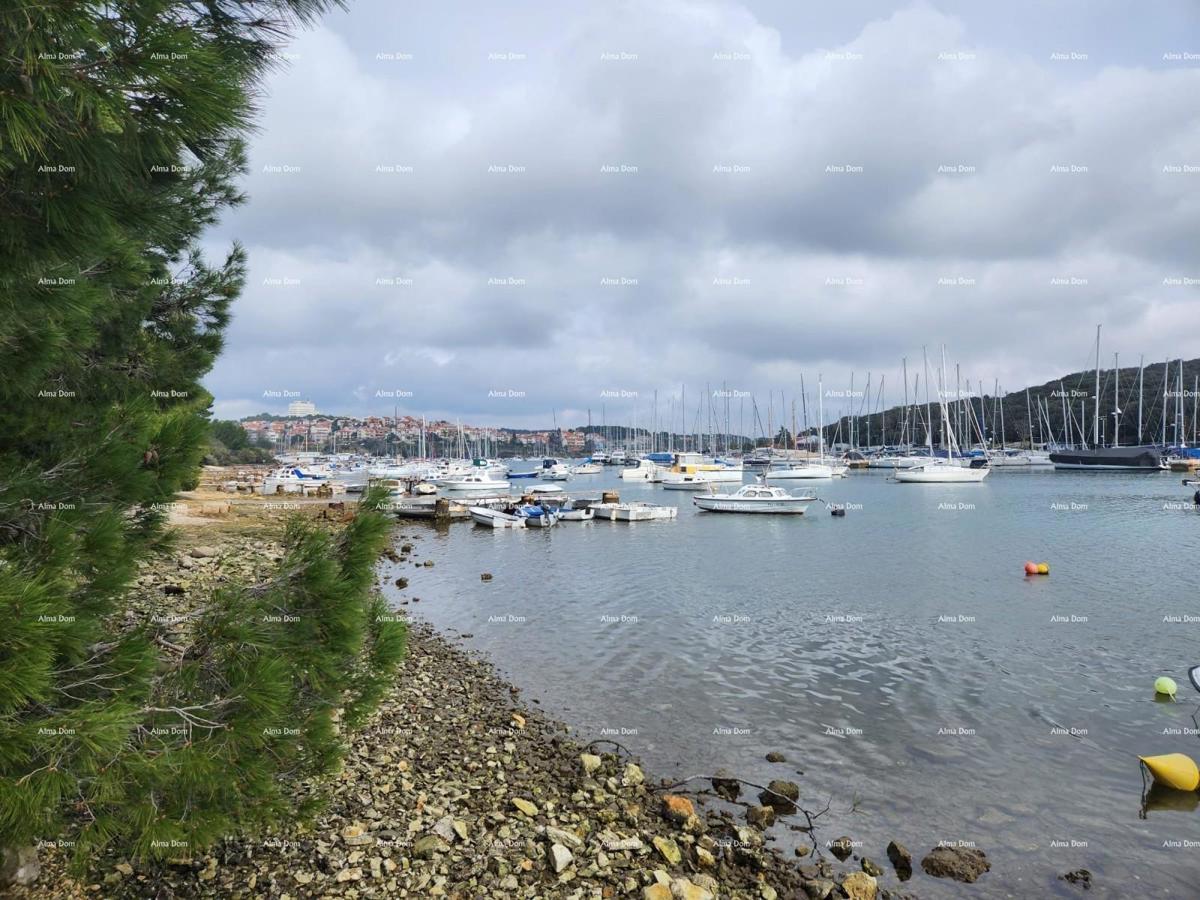 Vendita di appartamenti moderni in un edificio esclusivo con vista sulla Marina, Pola!