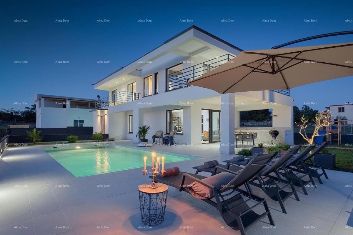 Pula Galižana. Villa con piscina, cucina all'aperto e vista mare.