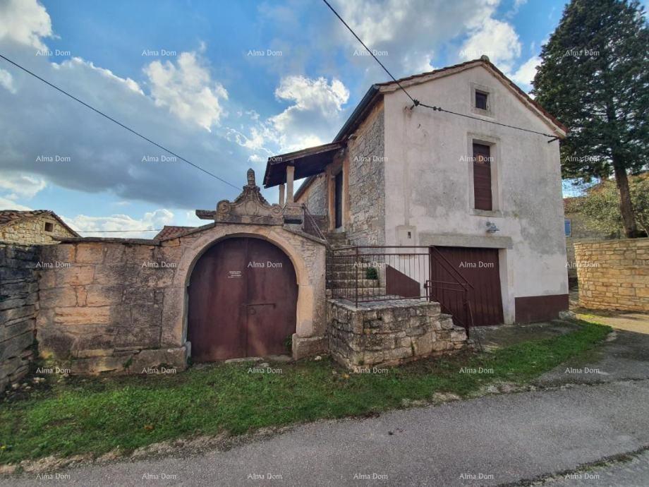 Vecchia casa in pietra in vendita,