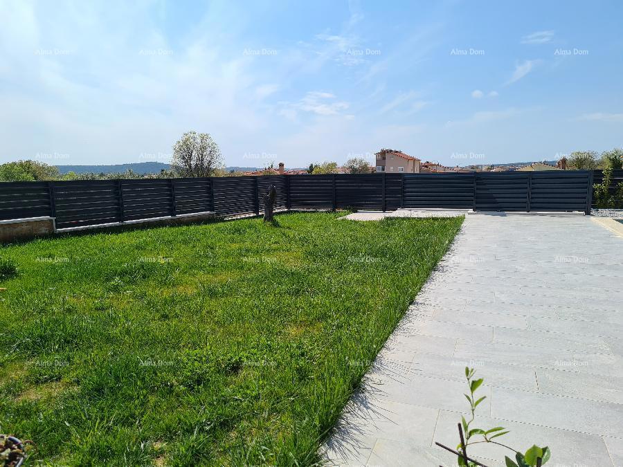 Nuova casa indipendente con piscina su un grande terreno, Medolino!