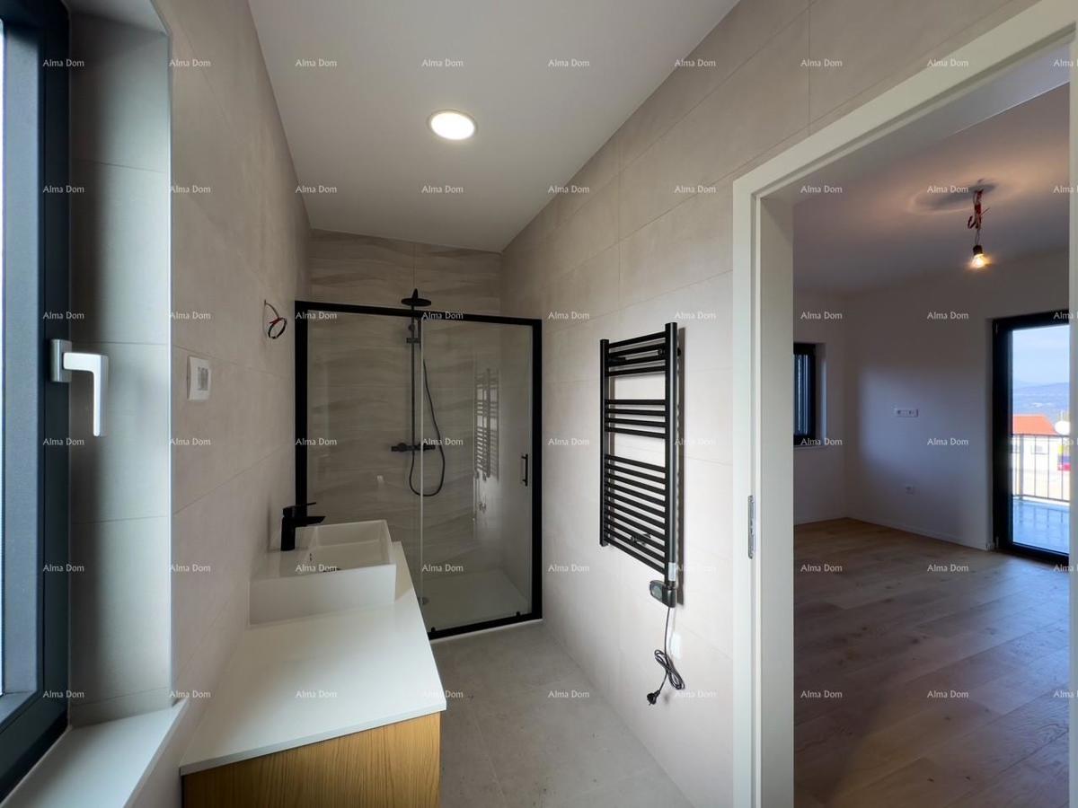 Vendita di una casa di nuova costruzione, arredata modernamente, con piscina, a Rakalj!