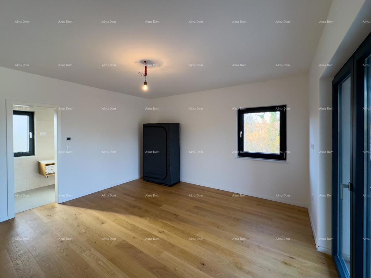 Vendita di una casa di nuova costruzione, arredata modernamente, con piscina, a Rakalj!