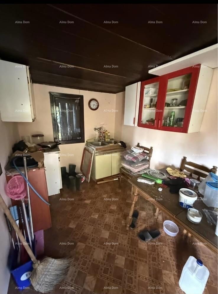 Vendita di due case legalizzate più piccole con terreno