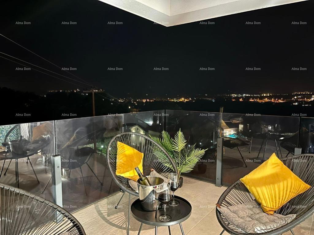 Moderna casa con piscina a Medulin, ideale per famiglie o investimenti!