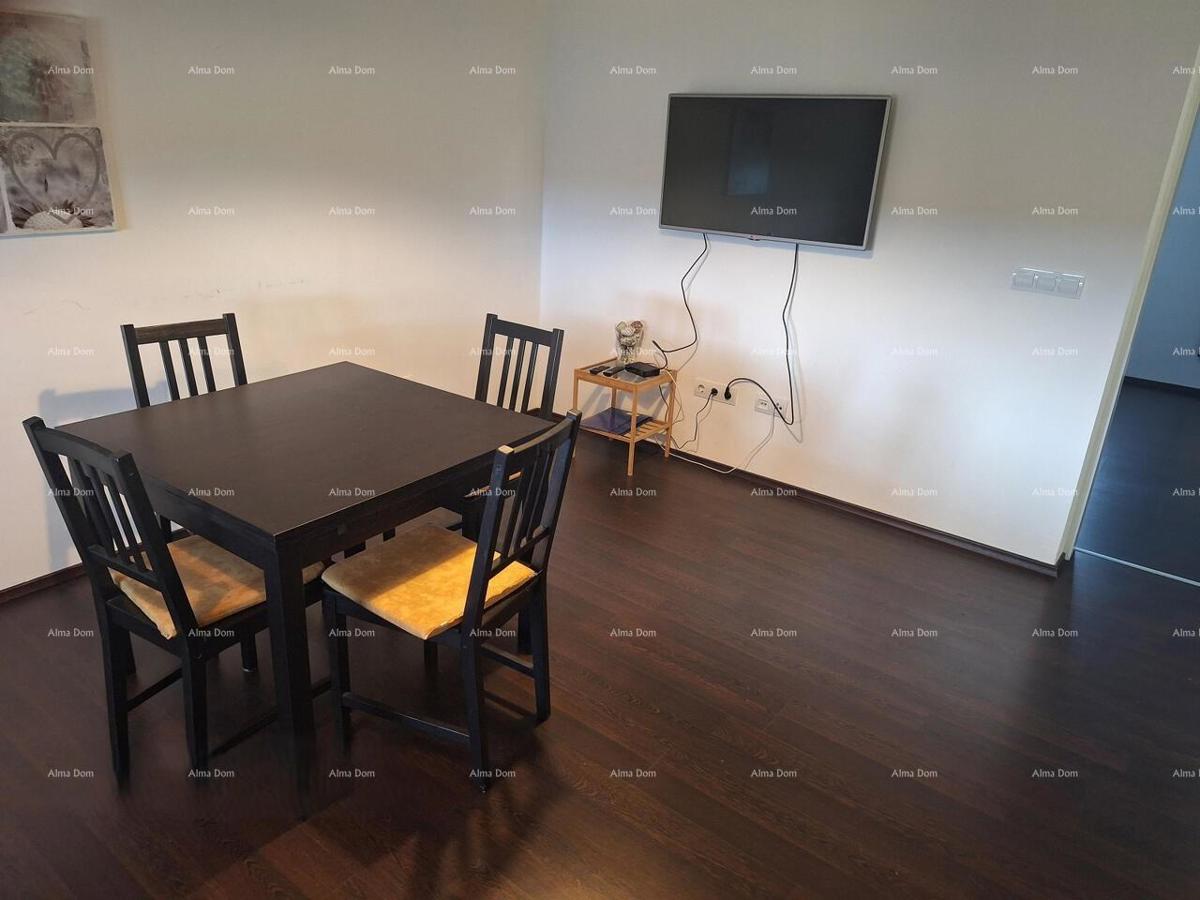 Vendita - Bell'appartamento arredato in un tranquillo quartiere vicino al mare, Umago!