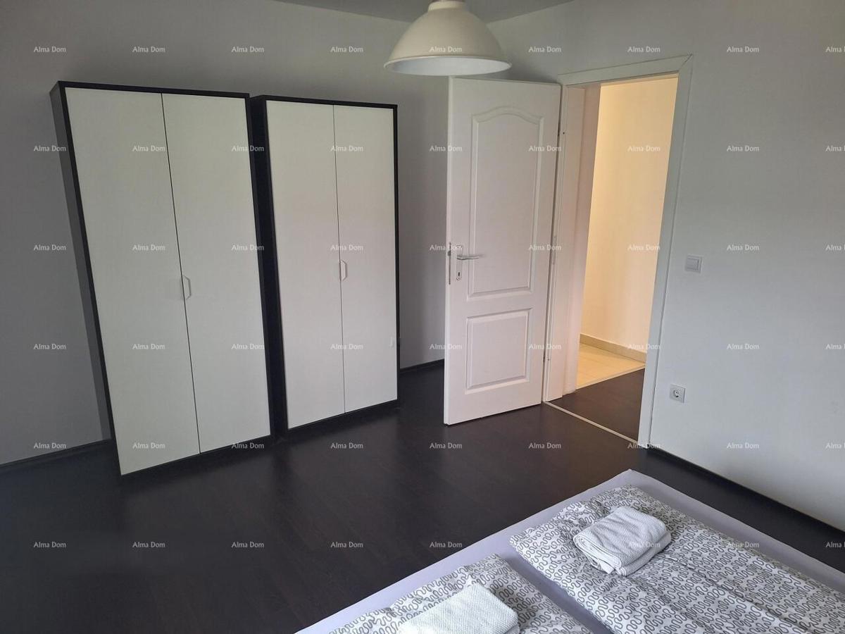 Vendita - Bell'appartamento arredato in un tranquillo quartiere vicino al mare, Umago!