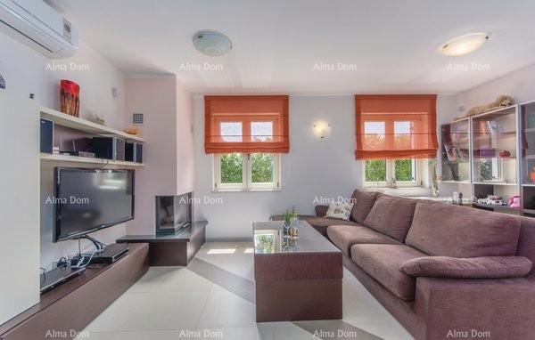 Casa a Novigrad con piscina e sauna, 1000 m dal mare