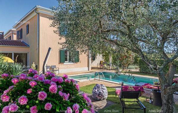 Casa a Novigrad con piscina e sauna, 1000 m dal mare