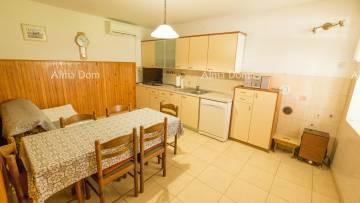 Autentica proprietà istriana vicino a Žminj – casa con grande potenziale!